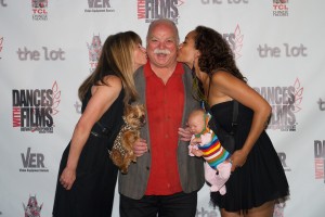 Actor Richard Riehle "Stan" gets hot mommy smooches.
